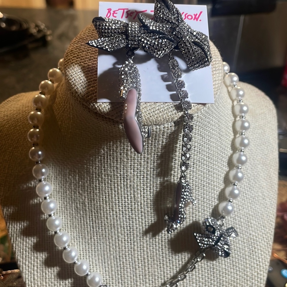 Betsey Johnson bow earrings with Pink Dangling Heels with matching necklace